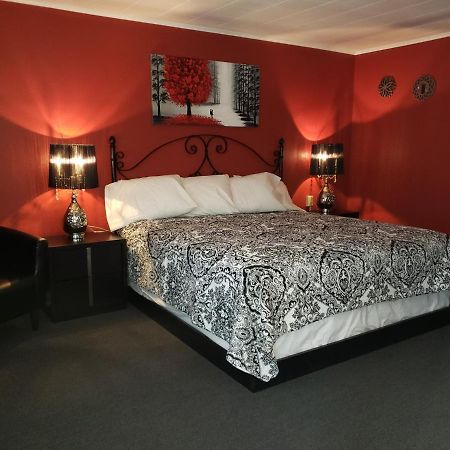 Blue Ridge Motel Schroon Lake ภายนอก รูปภาพ