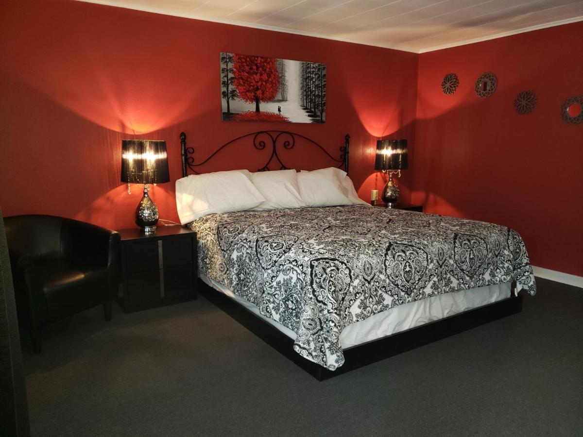 Blue Ridge Motel Schroon Lake ภายนอก รูปภาพ