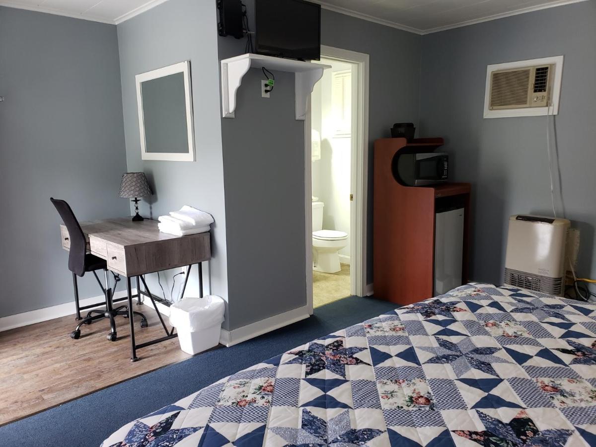 Blue Ridge Motel Schroon Lake ภายนอก รูปภาพ